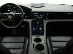 Porsche Taycan (2021) thumbnail 7
