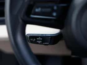 Porsche Taycan (2023) thumbnail 21