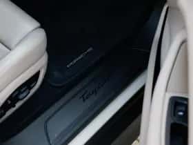 Porsche Taycan (2023) thumbnail 29