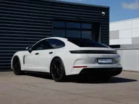 Porsche Panamera (2024) thumbnail 3