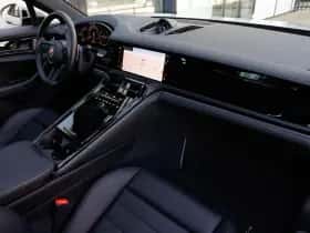 Porsche Panamera (2024) thumbnail 32