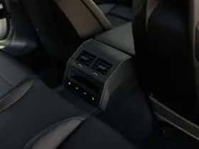 Porsche Panamera (2024) thumbnail 34