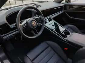 Porsche Panamera (2024) thumbnail 5