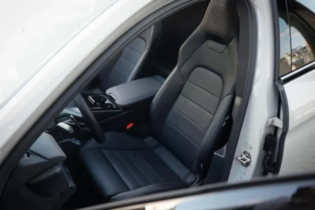 Porsche Panamera (2024) thumbnail 6