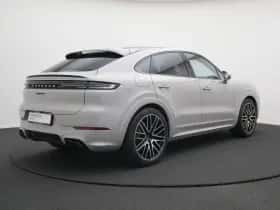 Porsche Cayenne (2025) thumbnail 3