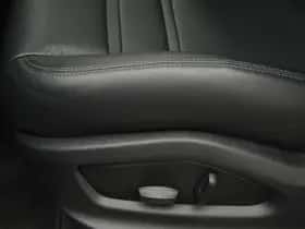 Porsche Cayenne (2025) thumbnail 24