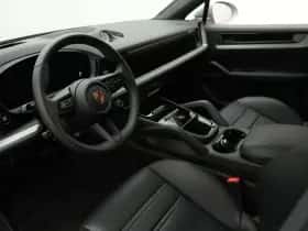 Porsche Cayenne (2025) thumbnail 5