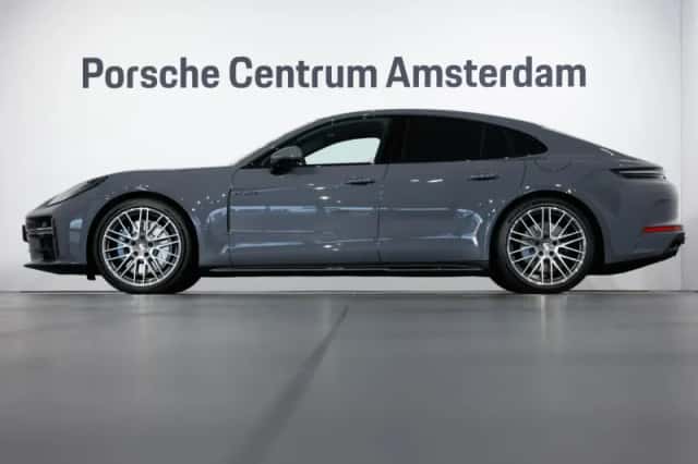 Porsche Panamera (2026) thumbnail 3