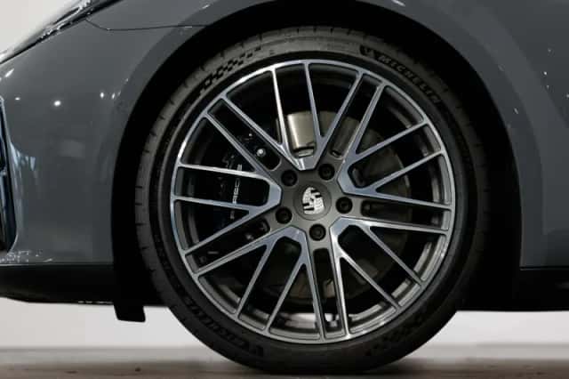 Porsche Panamera (2026) thumbnail 5