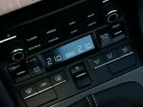 Porsche 911 (2020) thumbnail 26