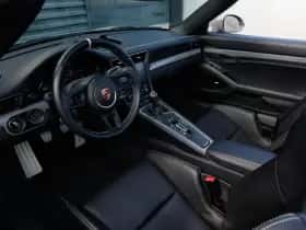 Porsche 911 (2020) thumbnail 5