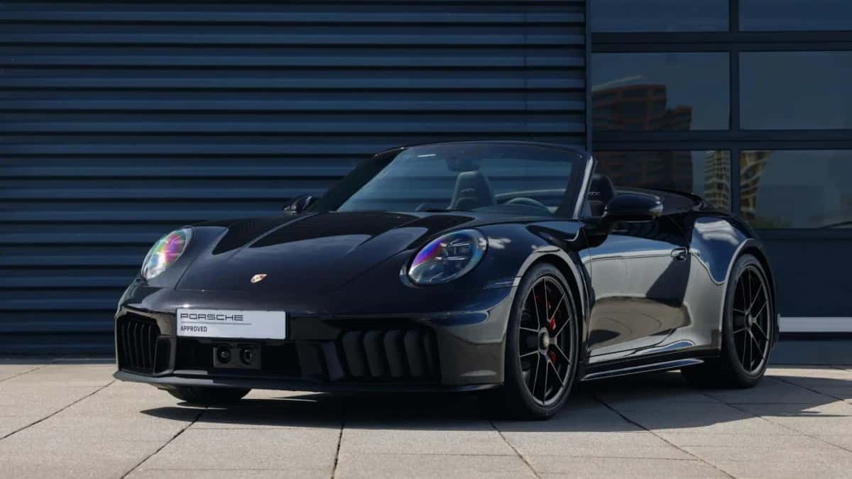 Porsche 911 (2024) — foto 1
