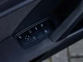 Porsche 911 (2024) thumbnail 14