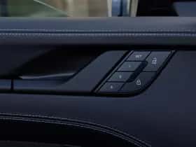 Porsche 911 (2024) thumbnail 19