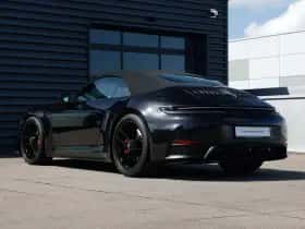 Porsche 911 (2024) thumbnail 3