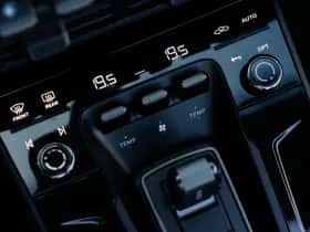 Porsche 911 (2024) thumbnail 31