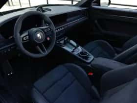 Porsche 911 (2024) thumbnail 5