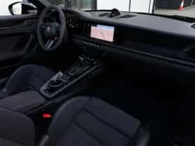 Porsche 911 (2024) thumbnail 7