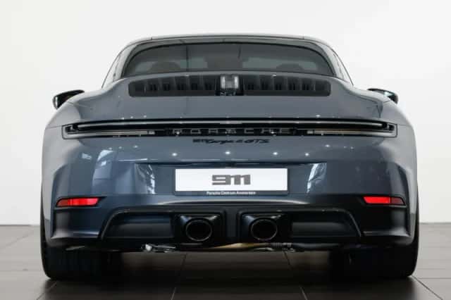 Porsche 911 (2026) thumbnail 4