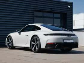 Porsche 911 (2024) thumbnail 3