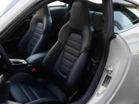 Porsche 911 (2024) thumbnail 6