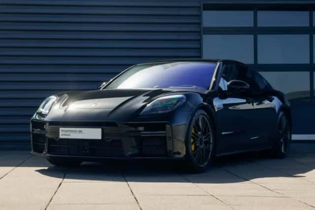 Porsche Panamera (2024) thumbnail 1