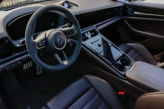 Porsche Panamera (2024) thumbnail 5
