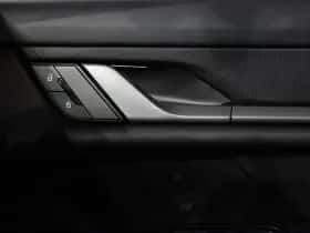 Porsche Taycan (2024) thumbnail 28
