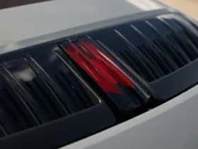 Porsche 911 (2024) thumbnail 11