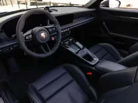 Porsche 911 (2024) thumbnail 5