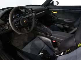 Porsche 718 (2022) thumbnail 6