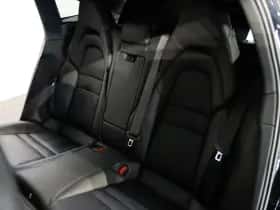 Porsche Panamera (2024) thumbnail 12