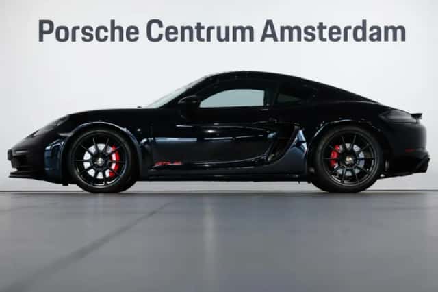 Porsche 718 (2022) thumbnail 2
