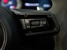 Porsche 911 (2023) thumbnail 29