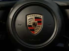 Porsche 911 (2023) thumbnail 34