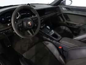Porsche 911 (2023) thumbnail 8