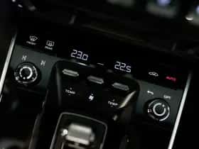 Porsche 911 (2024) thumbnail 24
