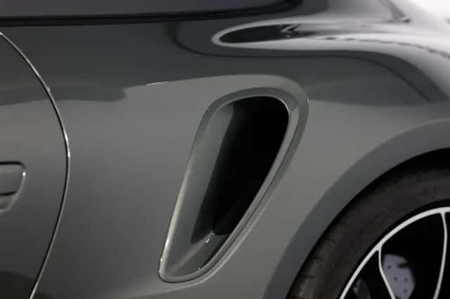 Porsche 911 (2024) thumbnail 5