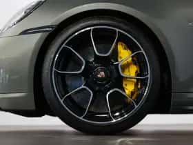 Porsche 911 (2024) thumbnail 8
