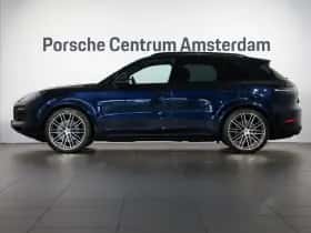Porsche Cayenne (2021) thumbnail 2