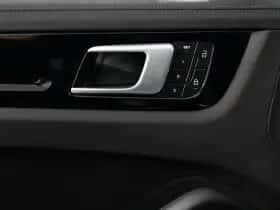 Porsche Cayenne (2021) thumbnail 18