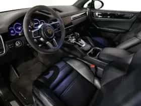 Porsche Cayenne (2021) thumbnail 23