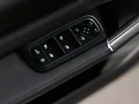 Porsche Cayenne (2021) thumbnail 27