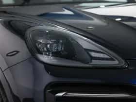 Porsche Cayenne (2021) thumbnail 5