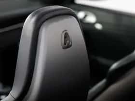 Porsche 911 (2010) thumbnail 11