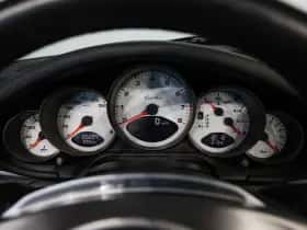 Porsche 911 (2010) thumbnail 13