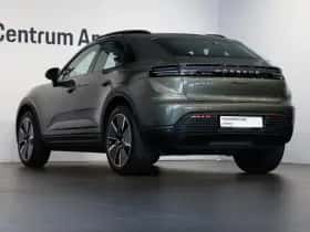 Porsche Macan (2025) thumbnail 3