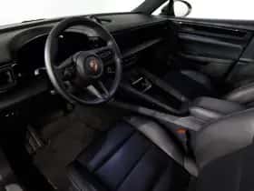 Porsche Macan (2025) thumbnail 6