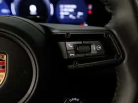 Porsche Macan (2026) thumbnail 23