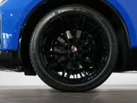 Porsche Macan (2026) thumbnail 5